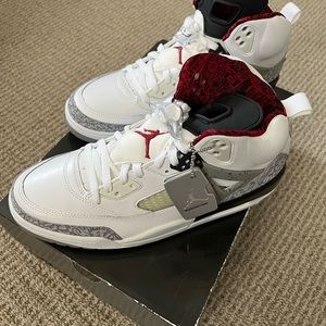 Jordan Spiz’ike 9.5 white cement grey black and red